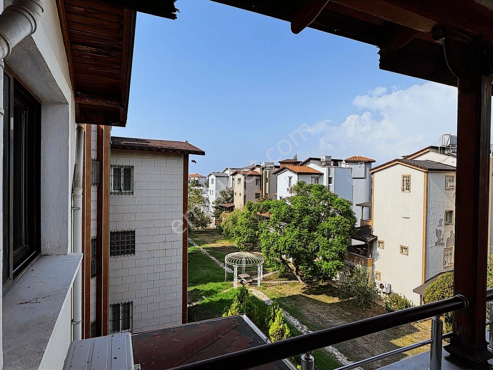 Prestijin Adresi Sezer Sitesi'nde Satılık Villa - Görsel 11