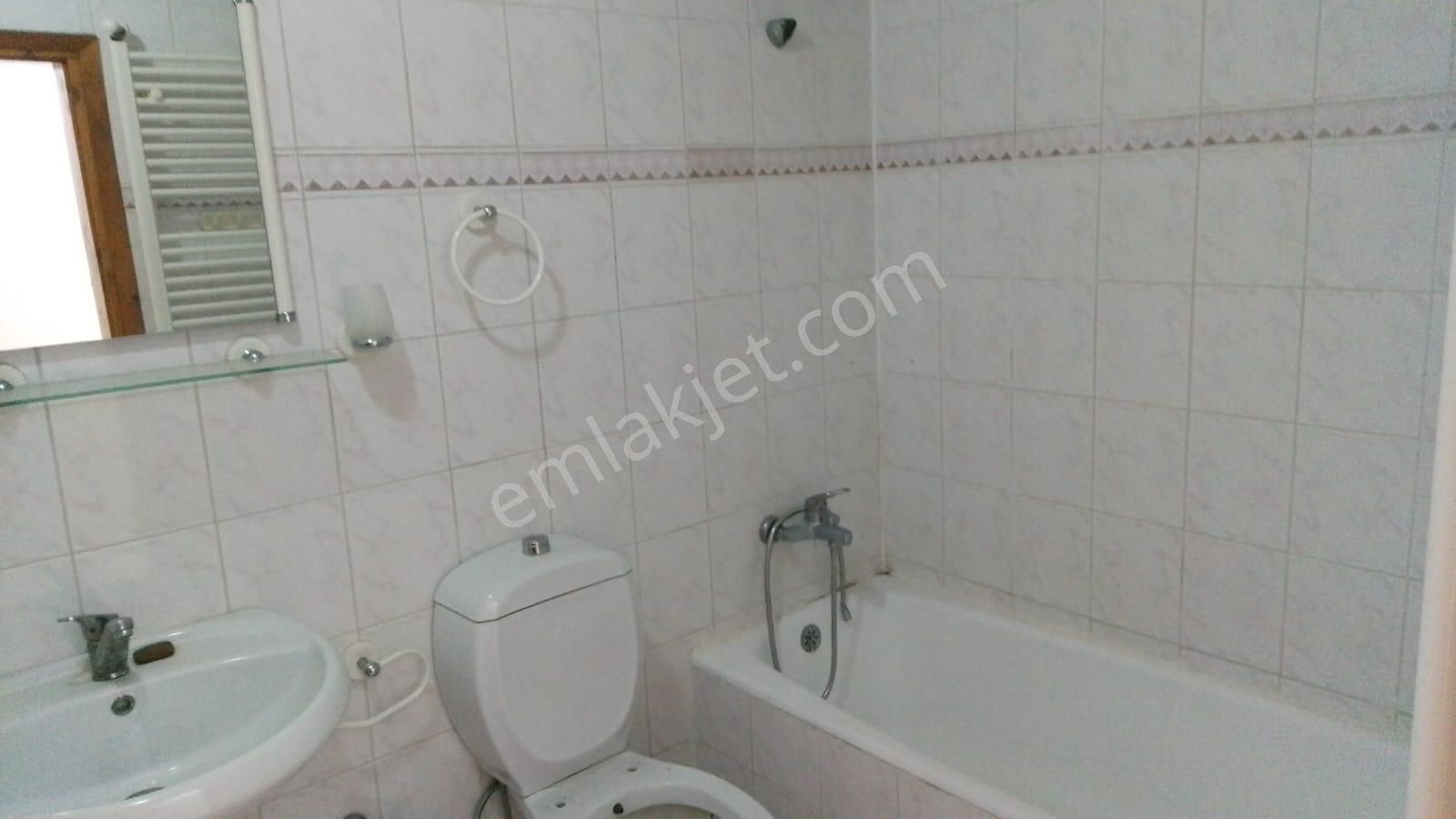 Gemlik Cumhuriyet Mah.de Kiralık Daire 3+1 Deniz Manzaralı Arakat Asansörlü Kombili - Görsel 17
