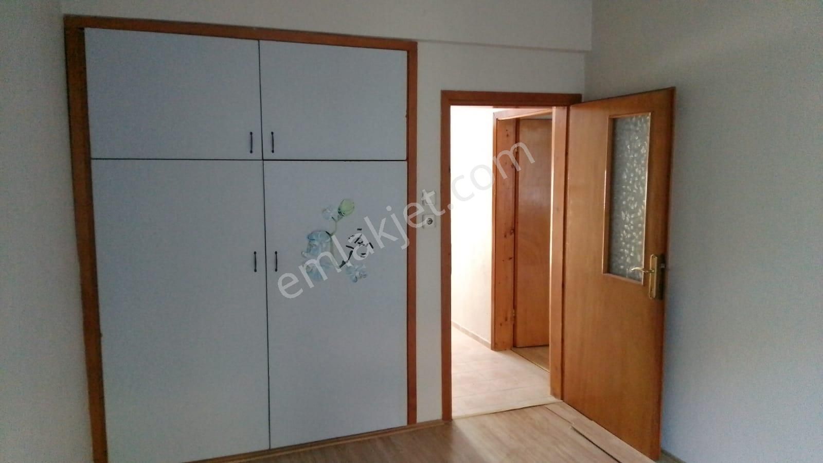 Gemlik Cumhuriyet Mah.de Kiralık Daire 3+1 Deniz Manzaralı Arakat Asansörlü Kombili - Görsel 22