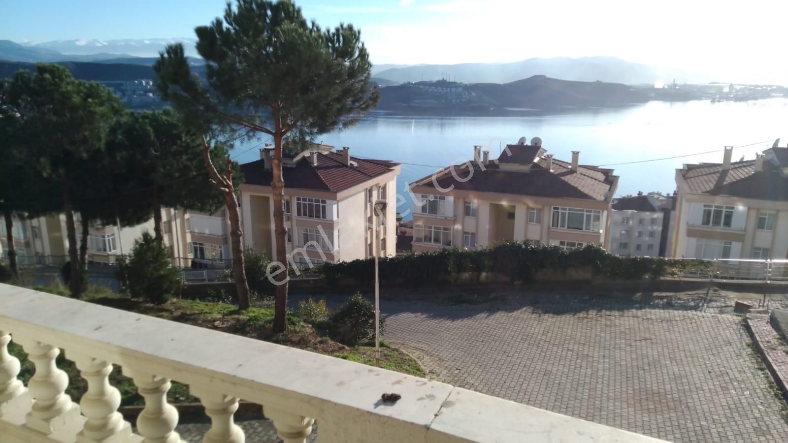 Gemlik Cumhuriyet Mah.de Kiralık Daire 3+1 Deniz Manzaralı Arakat Asansörlü Kombili - Görsel 6