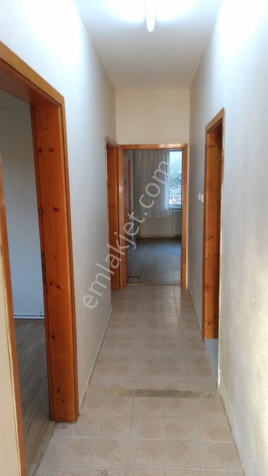 Gemlik Cumhuriyet Mah.de Kiralık Daire 3+1 Deniz Manzaralı Arakat Asansörlü Kombili - Görsel 15