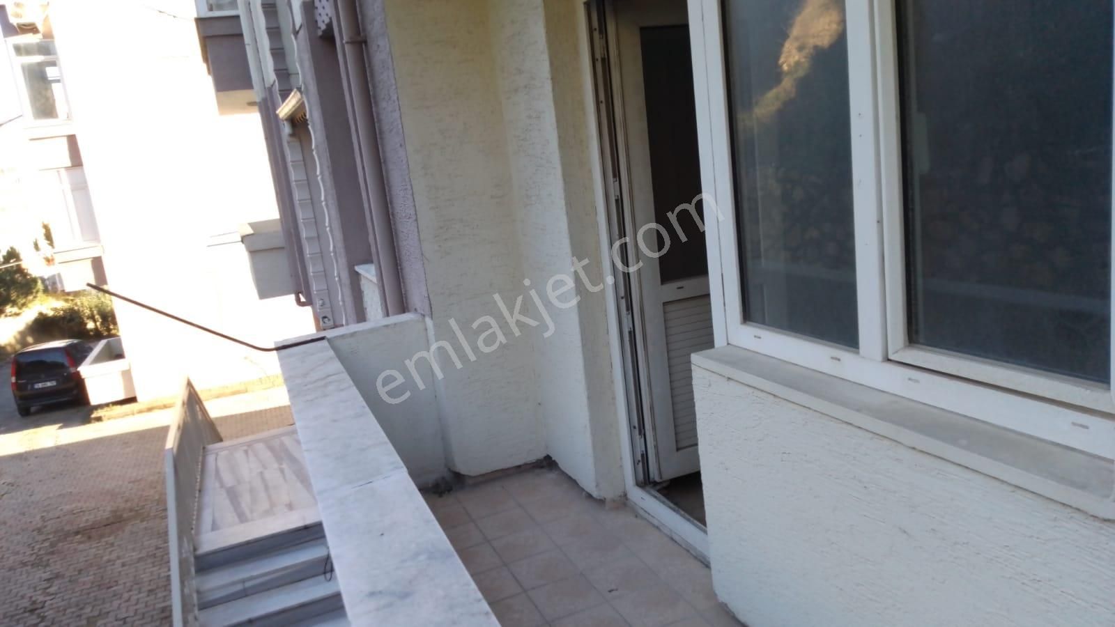 Gemlik Cumhuriyet Mah.de Kiralık Daire 3+1 Deniz Manzaralı Arakat Asansörlü Kombili - Görsel 25