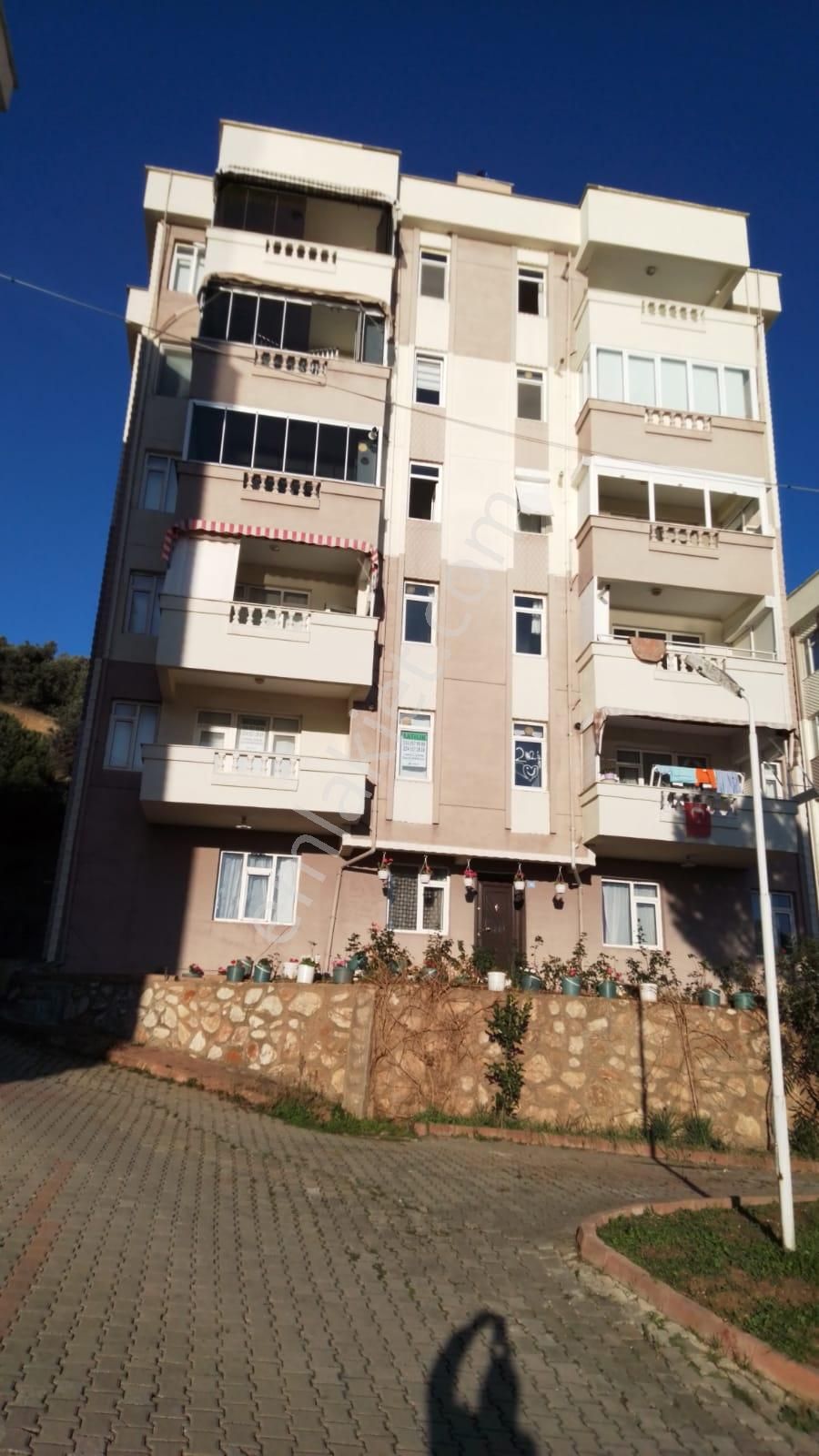 Gemlik Cumhuriyet Mah.de Kiralık Daire 3+1 Deniz Manzaralı Arakat Asansörlü Kombili - Görsel 32
