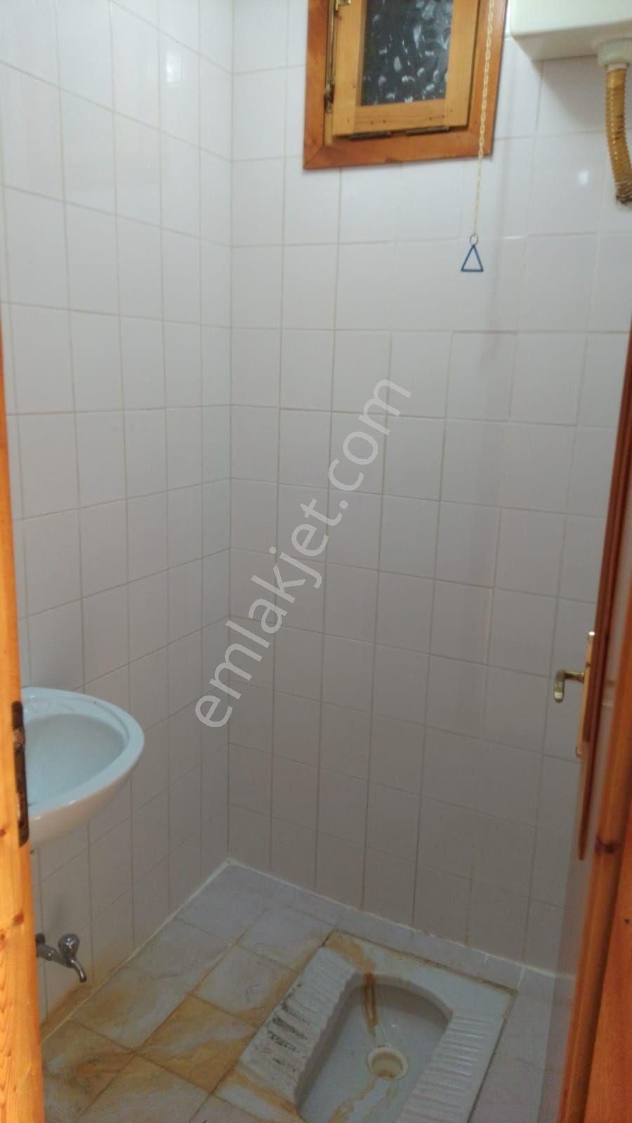 Gemlik Cumhuriyet Mah.de Kiralık Daire 3+1 Deniz Manzaralı Arakat Asansörlü Kombili - Görsel 18