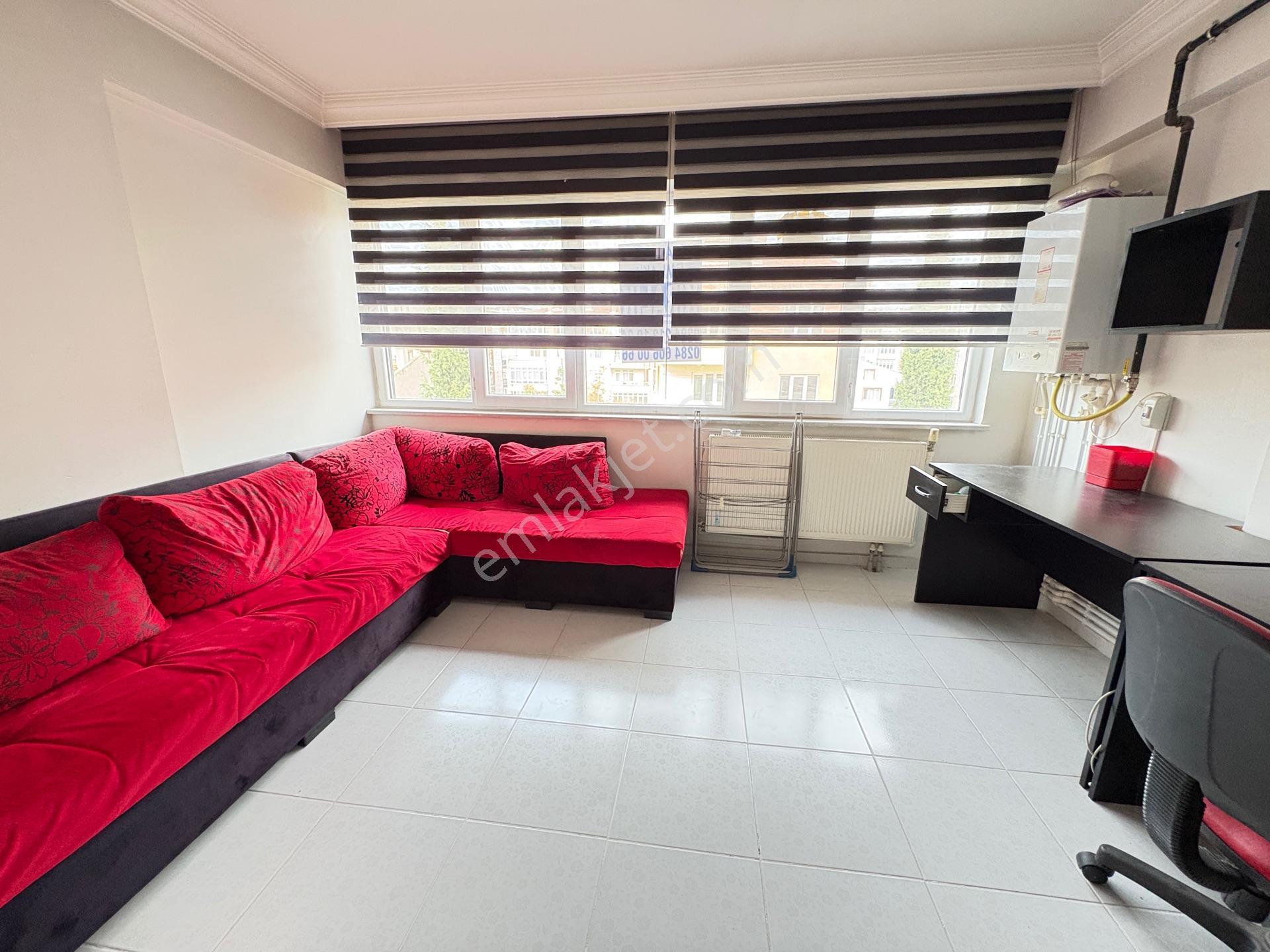 Marmara'dan Kocasinan'da 1+1 Geniş Kiralık Daire - Görsel 13