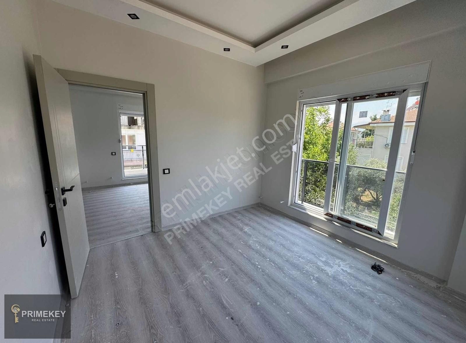 Kalan Son Fırsat Daire Cadde Dibi Arakat Asansörlü 1+1