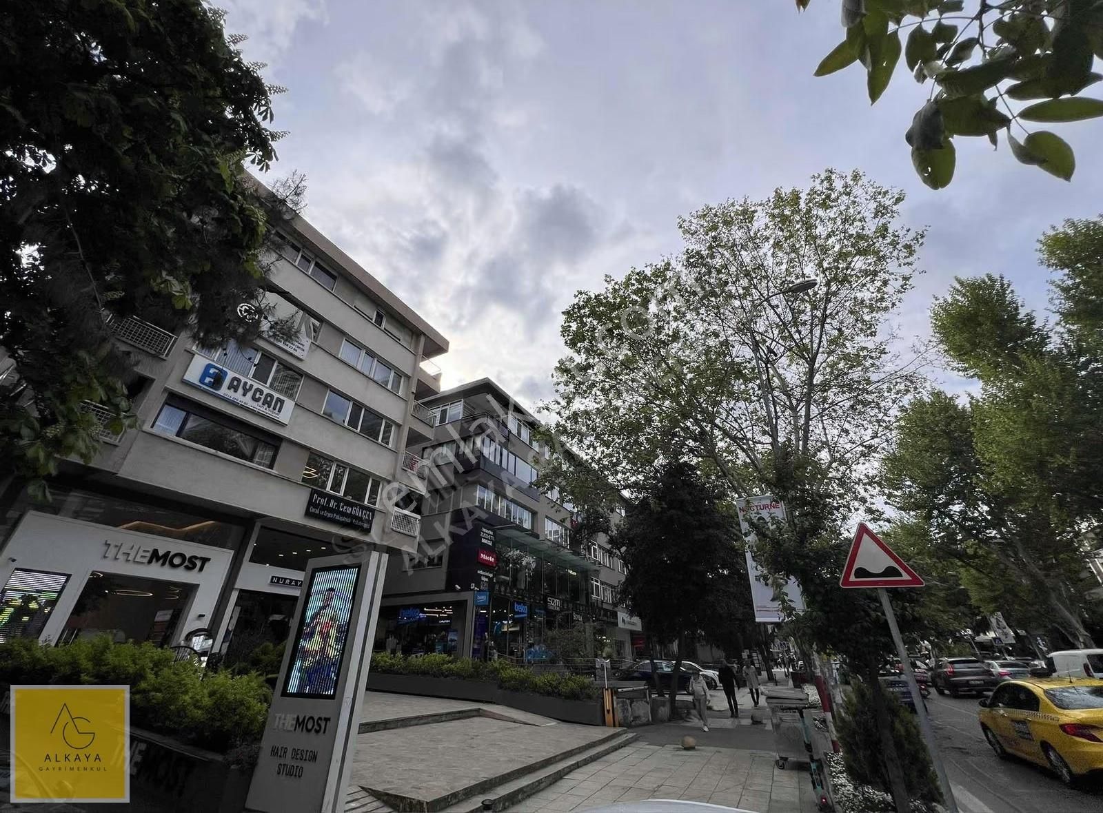 Alkaya'dan Bağdat Caddesinde Satılık 3+1 Daire Ofis Ve Konuta - Görsel 26