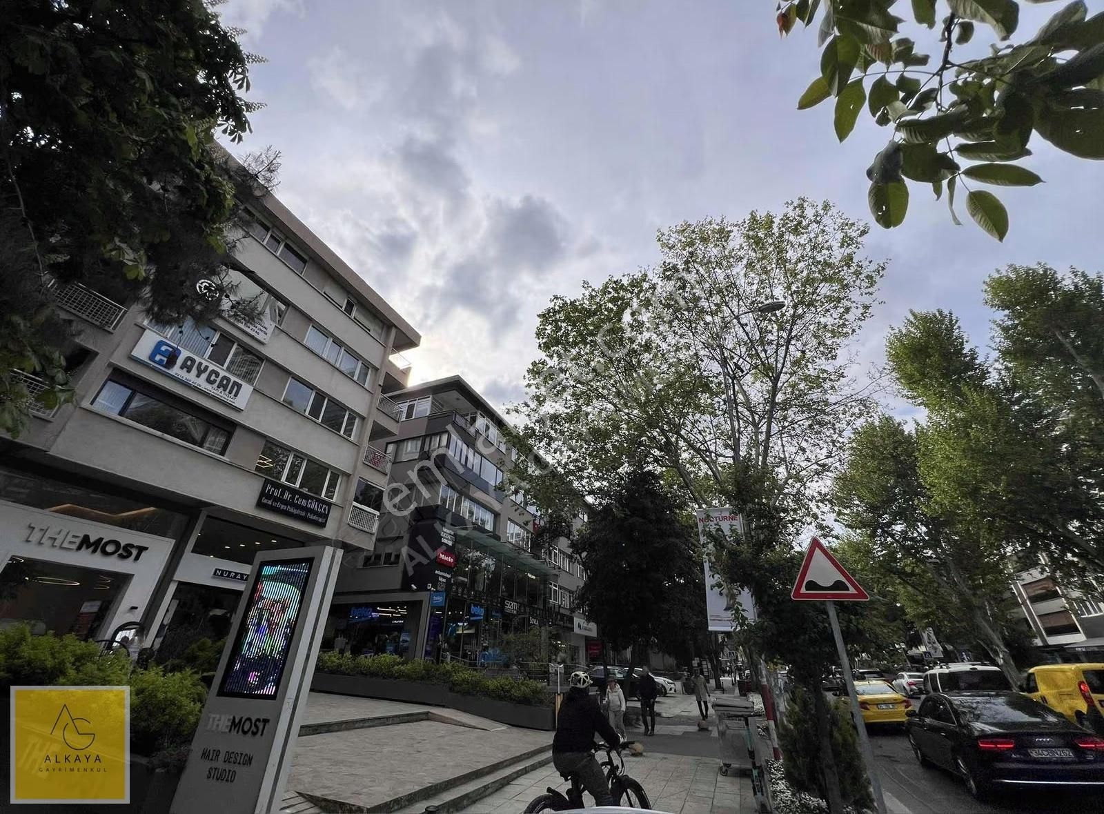 Alkaya'dan Bağdat Caddesinde Satılık 3+1 Daire Ofis Ve Konuta - Görsel 33