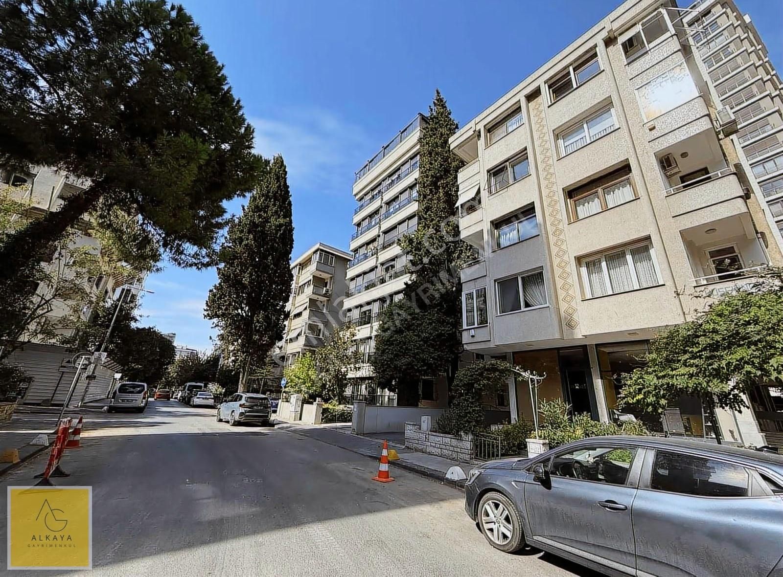 Caddebostan Sahil'de Satılık 3+1 Balkonlu 100m2 Net Boş Daire - Görsel 30