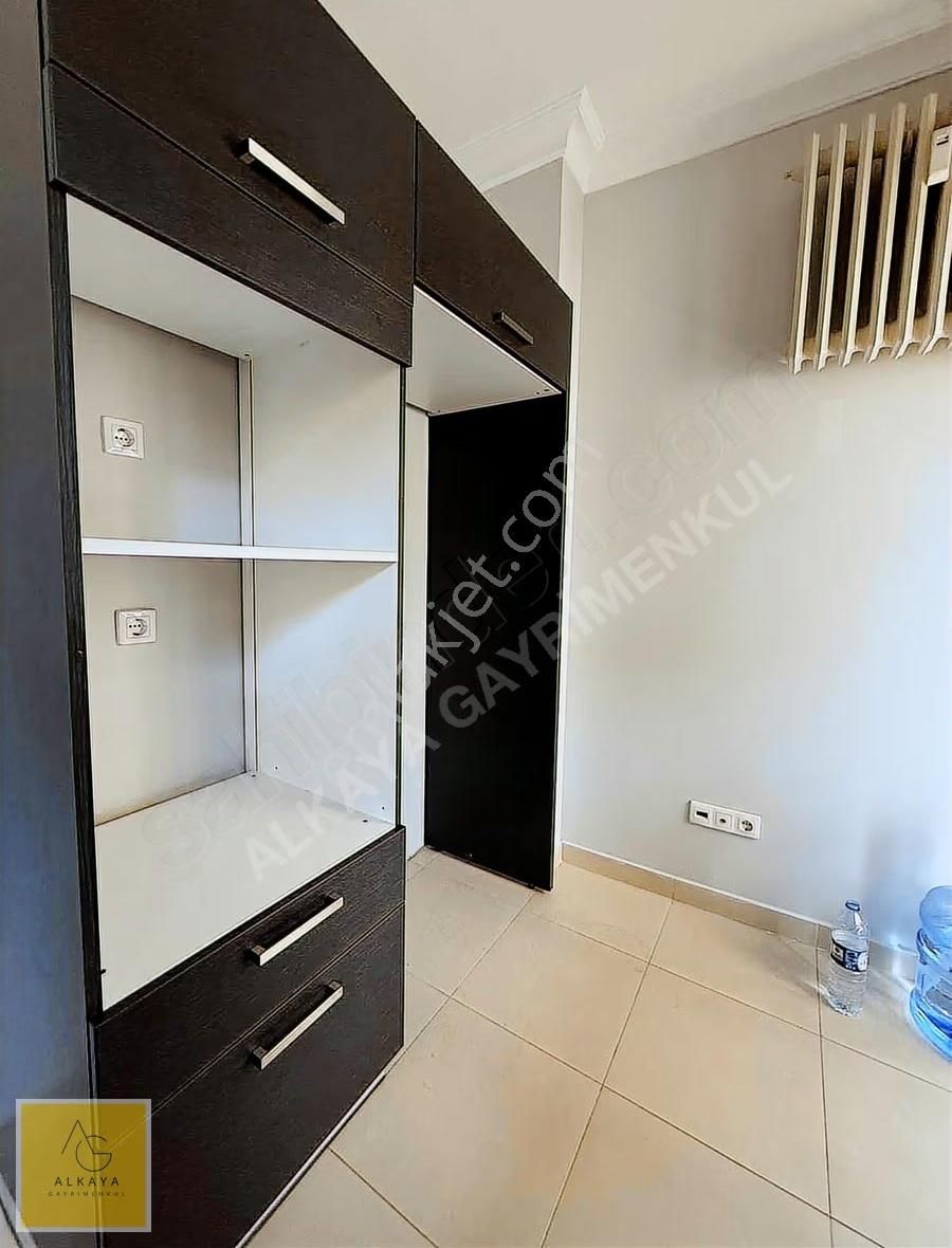 Caddebostan Sahil'de Satılık 3+1 Balkonlu 100m2 Net Boş Daire - Görsel 14