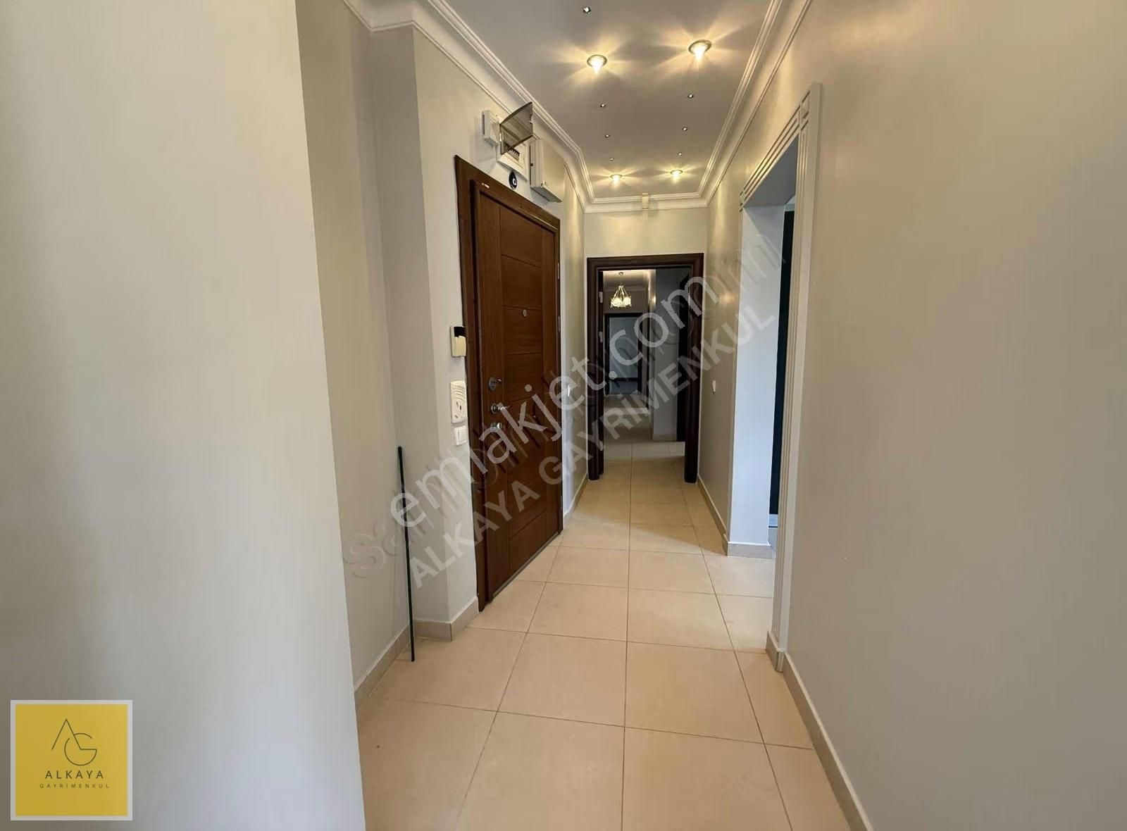 Caddebostan Sahil'de Satılık 3+1 Balkonlu 100m2 Net Boş Daire - Görsel 16