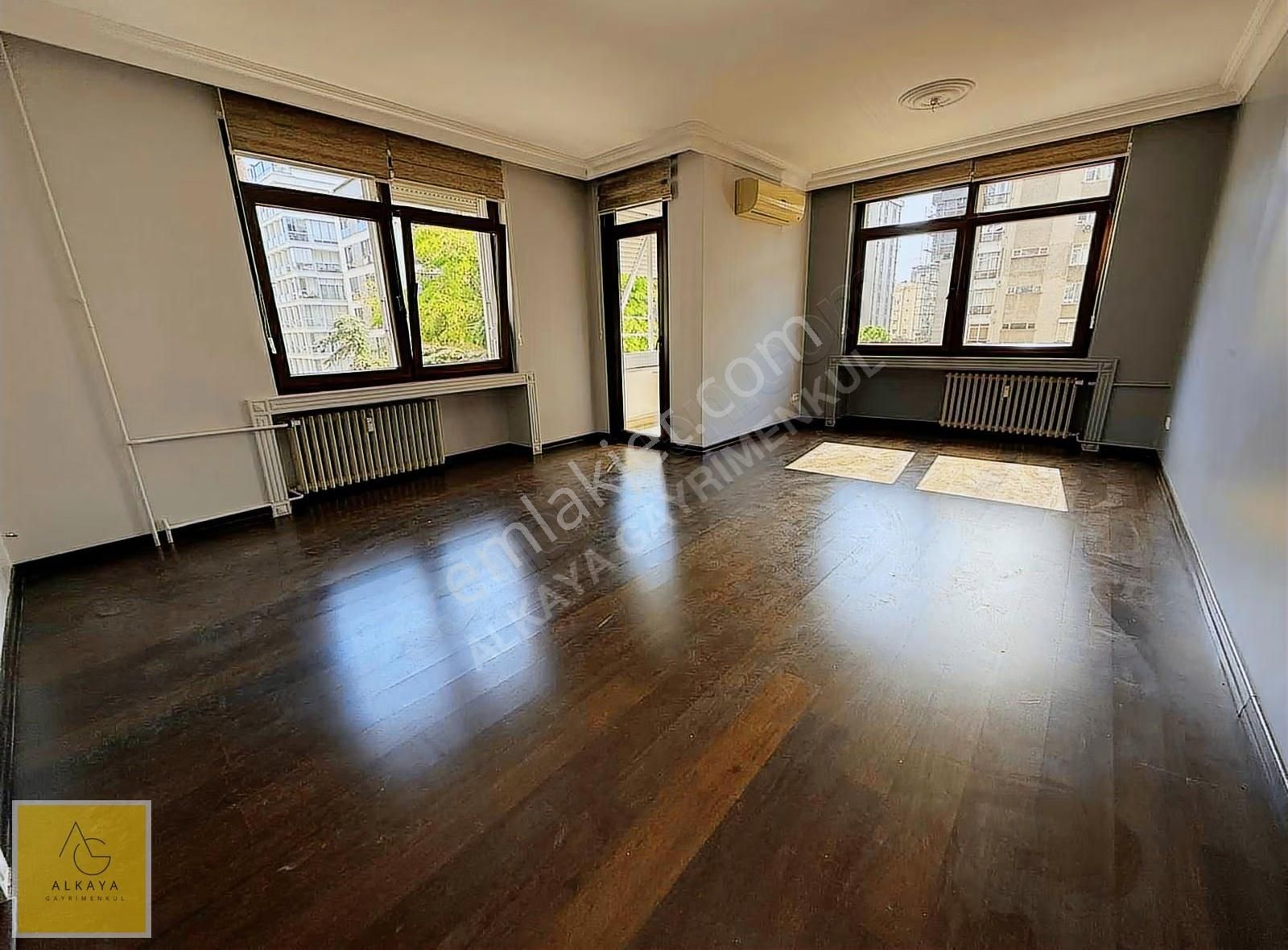 Caddebostan Sahil'de Satılık 3+1 Balkonlu 100m2 Net Boş Daire - Görsel 21