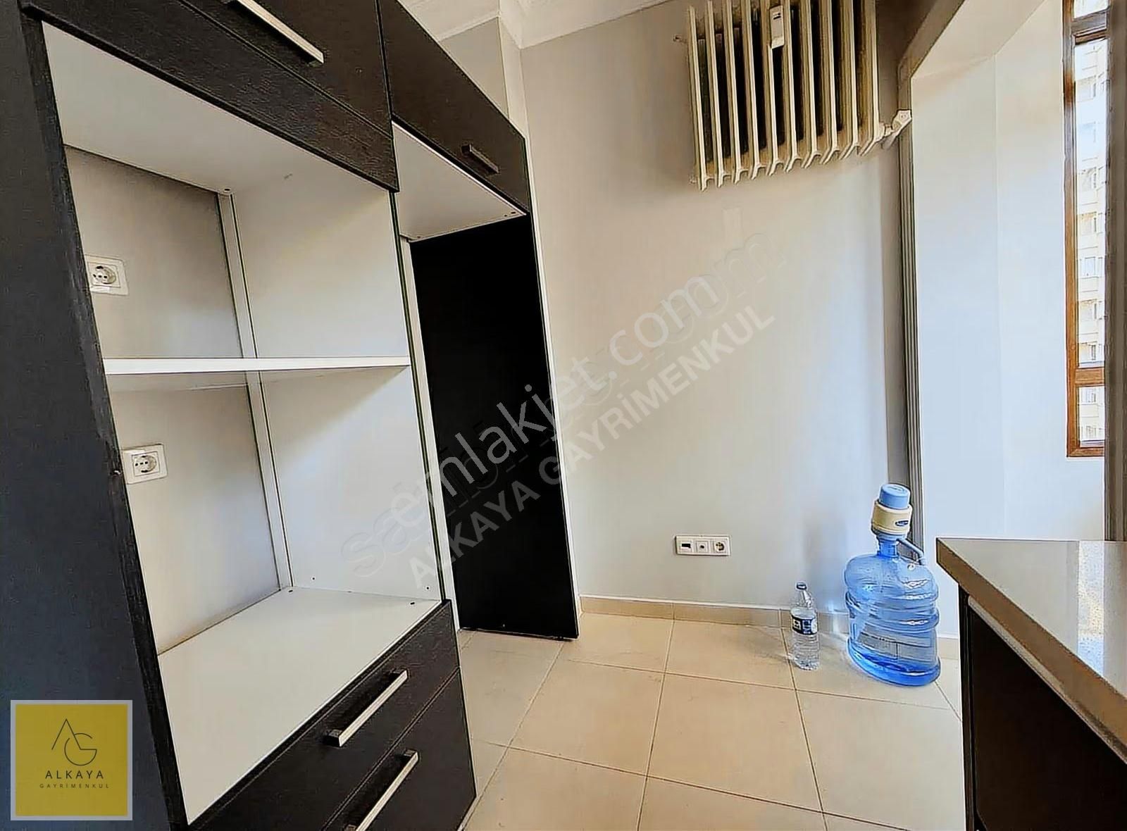 Caddebostan Sahil'de Satılık 3+1 Balkonlu 100m2 Net Boş Daire - Görsel 25