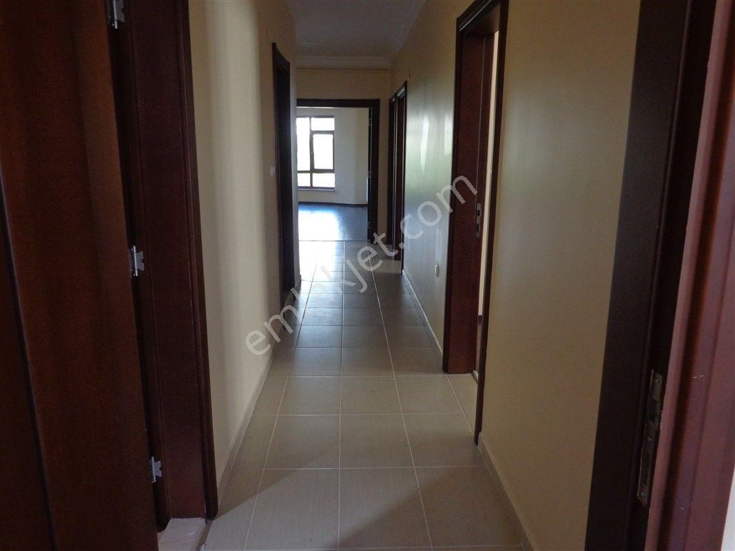 Bursa Nilüfer Beşevler Konak Mah. Kiralık 150 M2 Lüx 3+1 Daire 35.000 Tl - Görsel 10