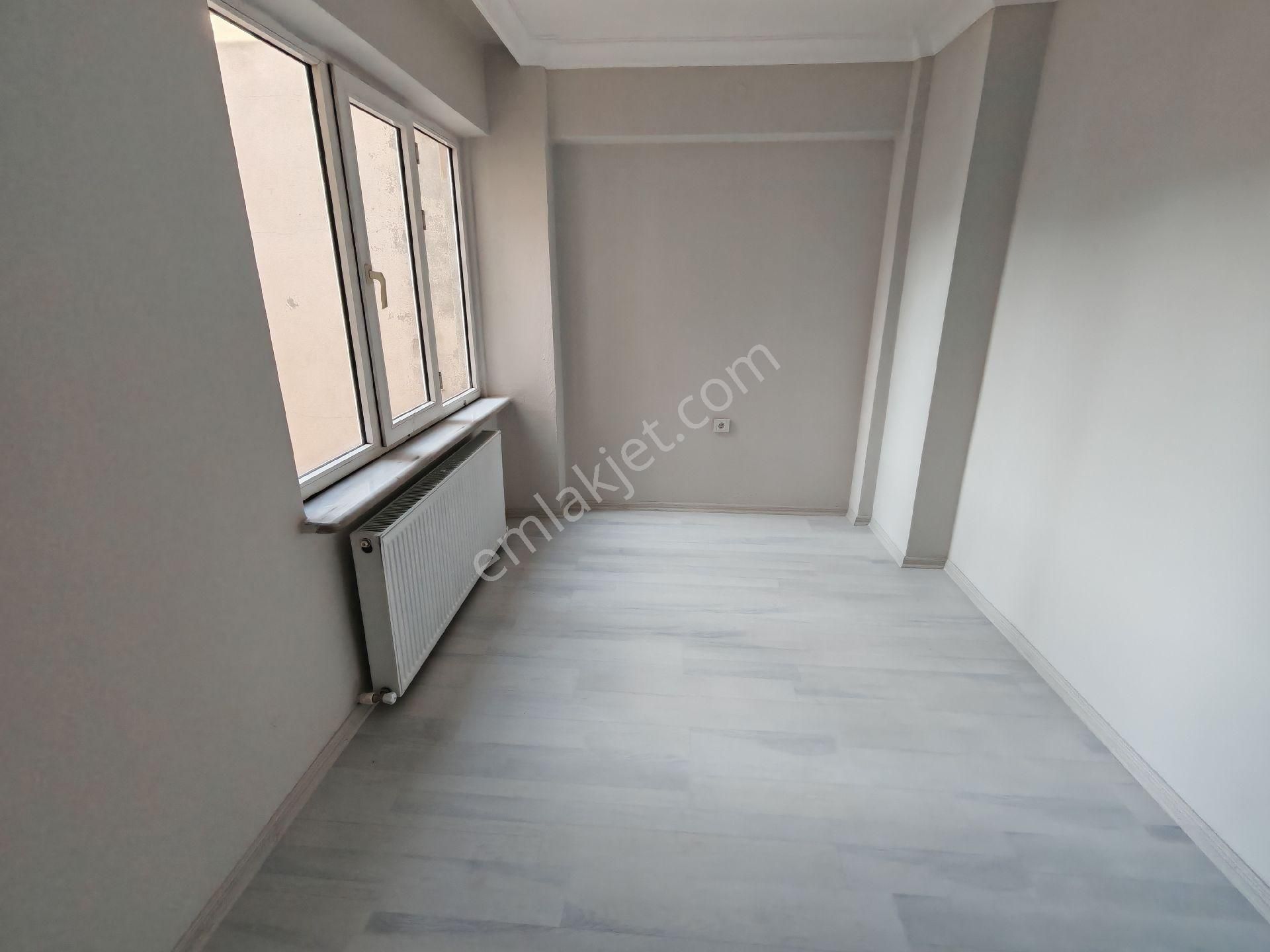 Barış Gayrimenkul'den Umurbey'de Ara Kat Bakımlı 2+1 Daire. - Görsel 8