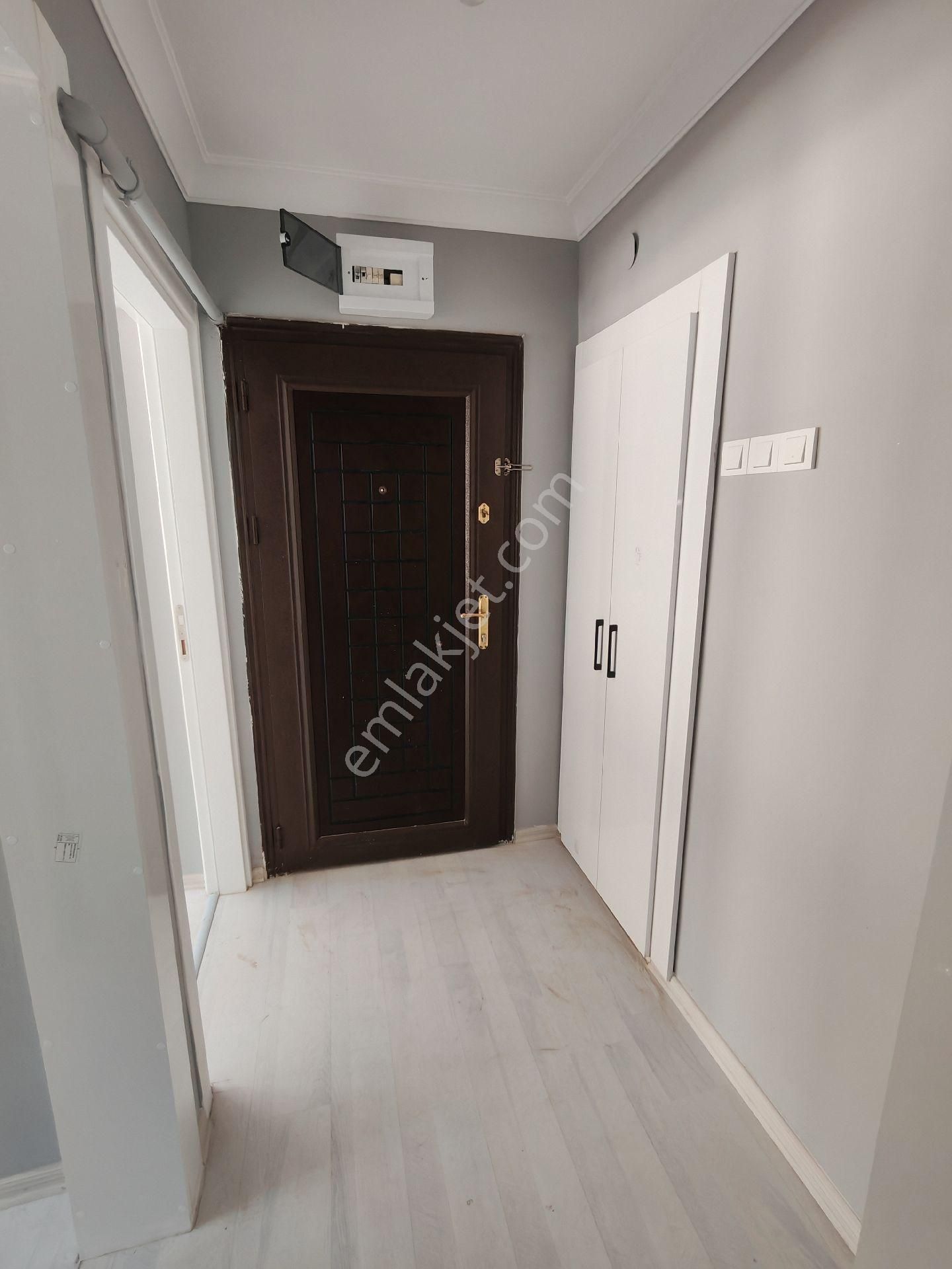 Barış Gayrimenkul'den Umurbey'de Ara Kat Bakımlı 2+1 Daire. - Görsel 6