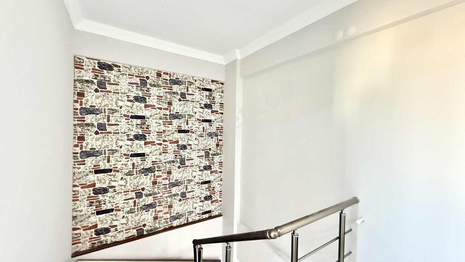 Foça Yenibağarası Müstakil Girişli Bahçeli Dubleks 2+1 - Görsel 12