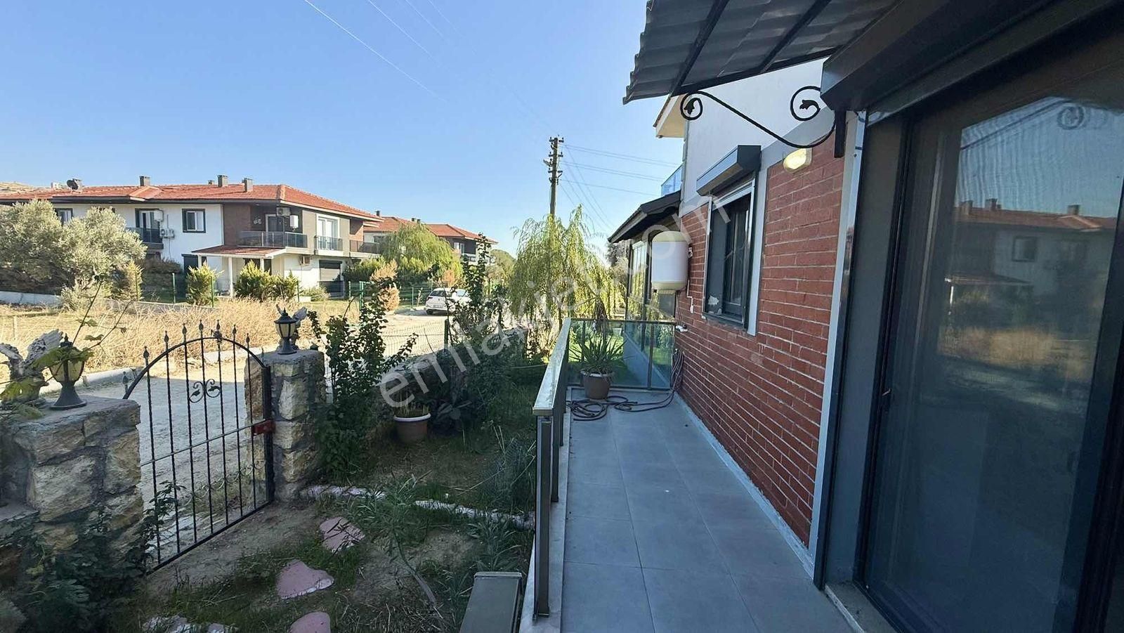 Foça Yenibağarası Müstakil Girişli Bahçeli Dubleks 2+1 - Görsel 24