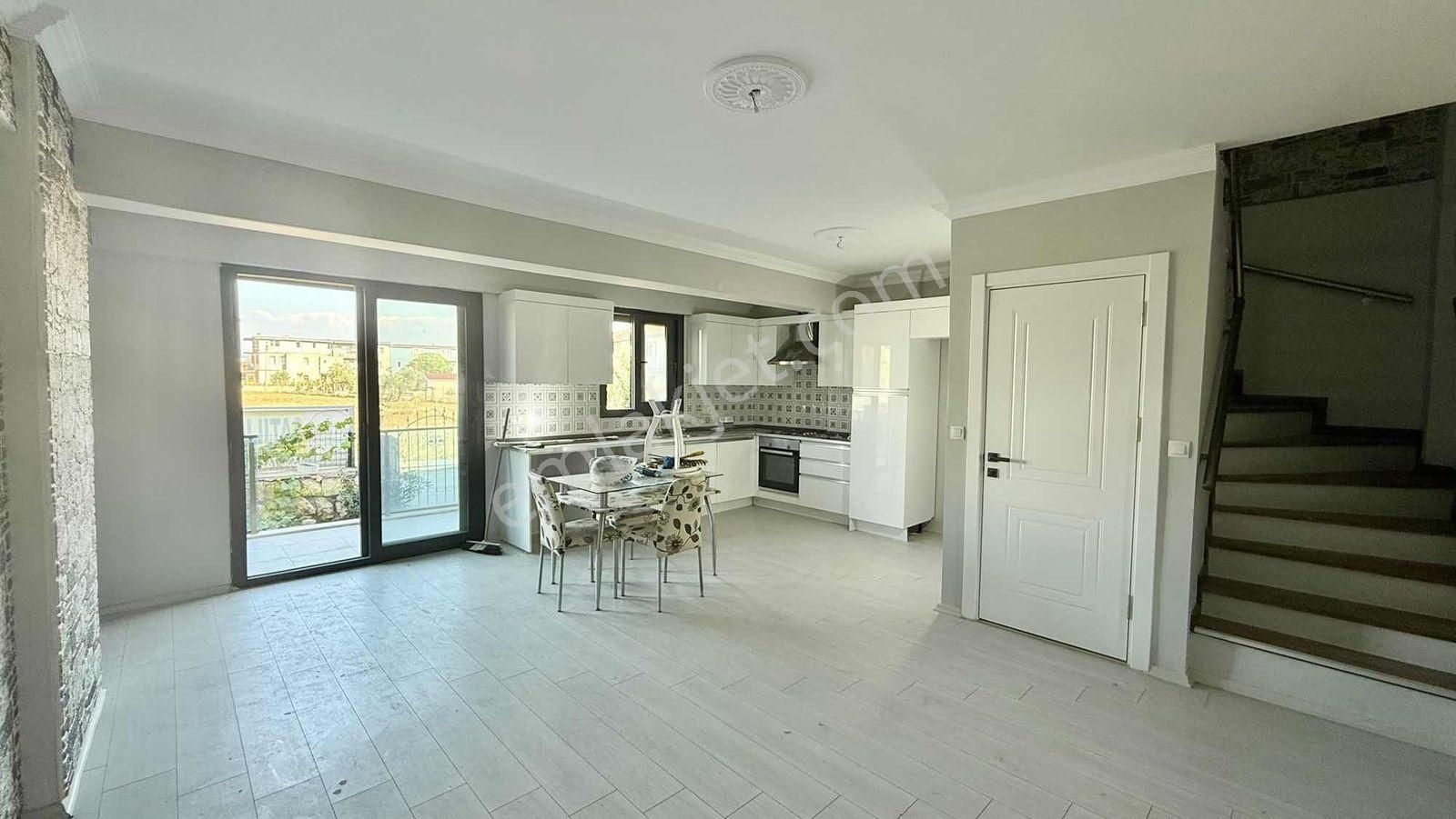 Foça Yenibağarası Müstakil Girişli Bahçeli Dubleks 2+1 - Görsel 27