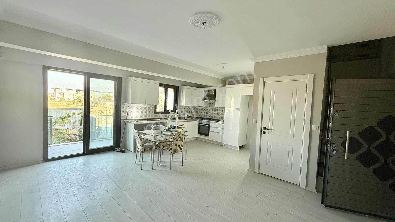 Foça Yenibağarası Müstakil Girişli Bahçeli Dubleks 2+1 - Görsel 21