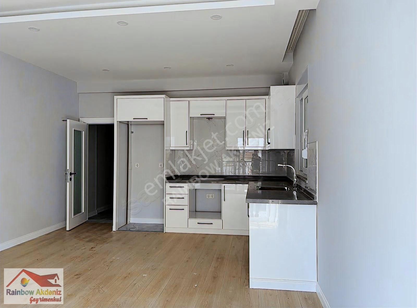 Ilıca Da Merkezi Konumda Asansörlü Odunluklu 2+1 Satılık Daire..