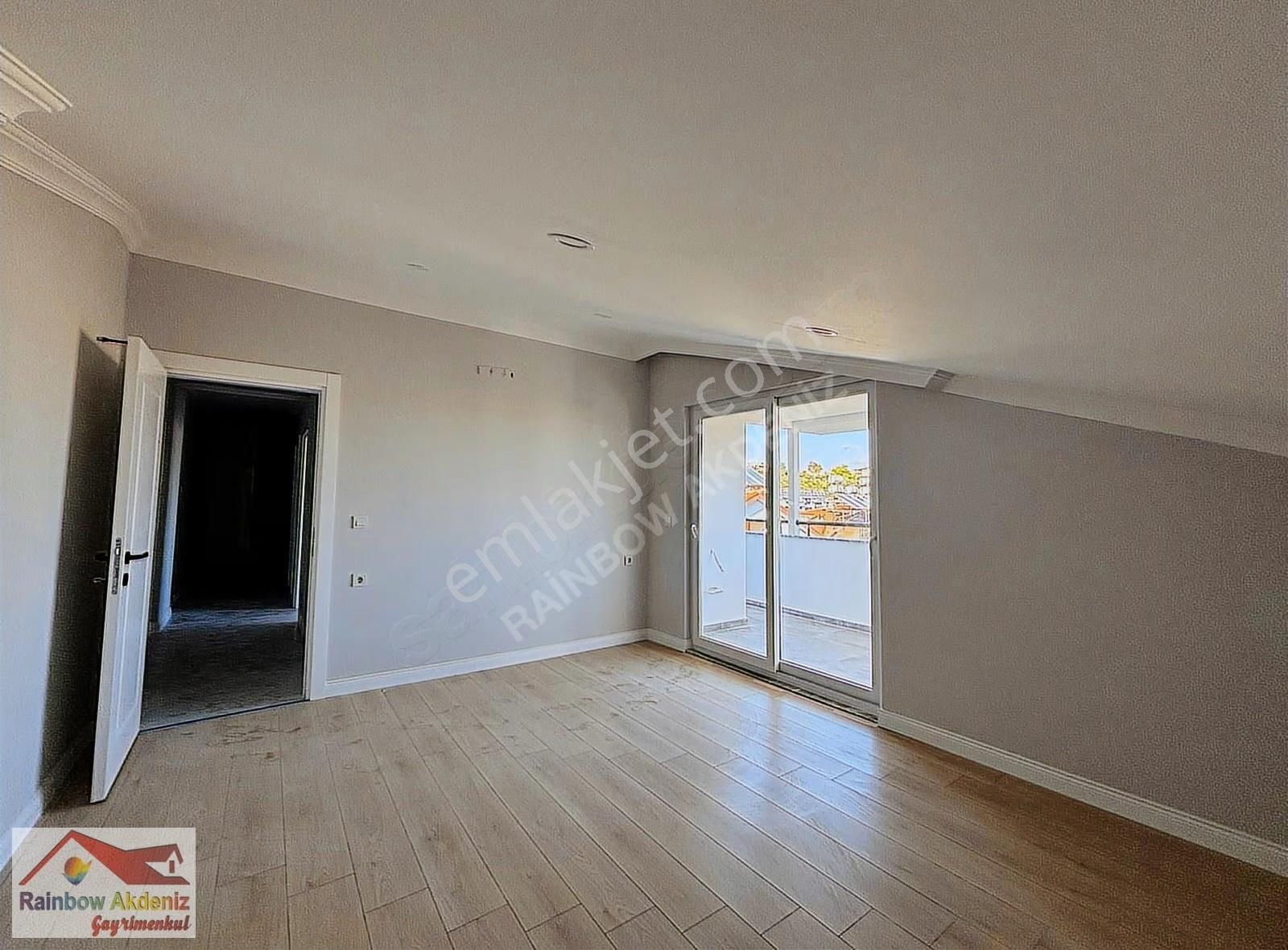 Ilıca Da Merkezi Konumda Asansörlü Odunluklu 4+1 Satılık Dublex. - Görsel 10