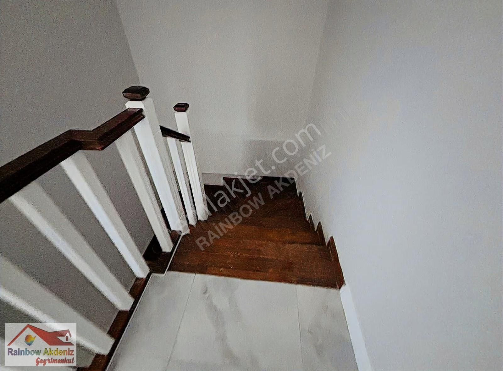 Ilıca Da Merkezi Konumda Asansörlü Odunluklu 4+1 Satılık Dublex. - Görsel 17