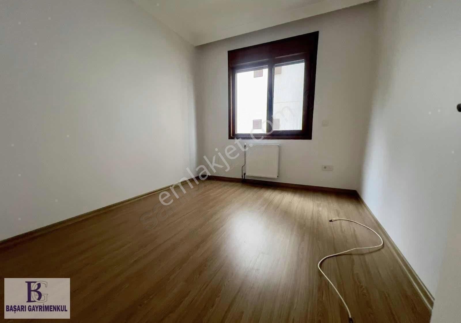 Başarı'dan Suadiye'de Bağdat'a Yakın 140m2 Balkonlu 3+1 - Görsel 3