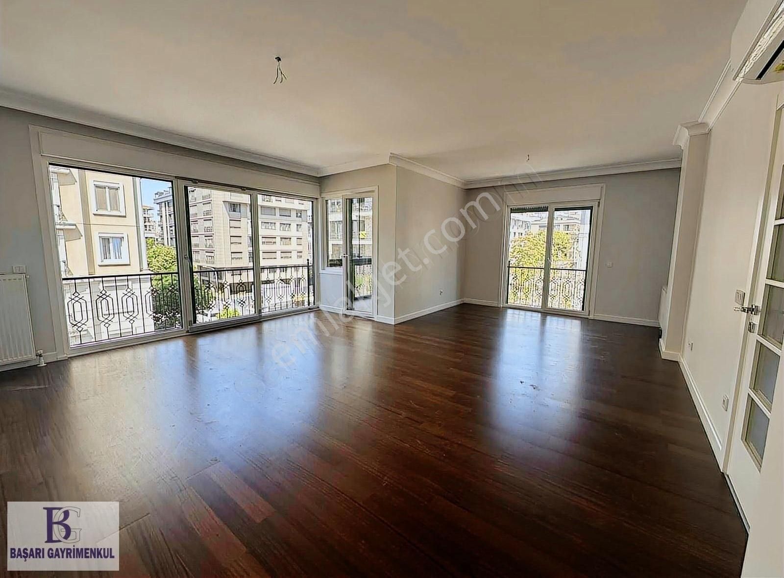 Başarı'dan Suadiye Sahil'de Butik Bina'da 160m2 Balkonlu 3+1 - Görsel 17