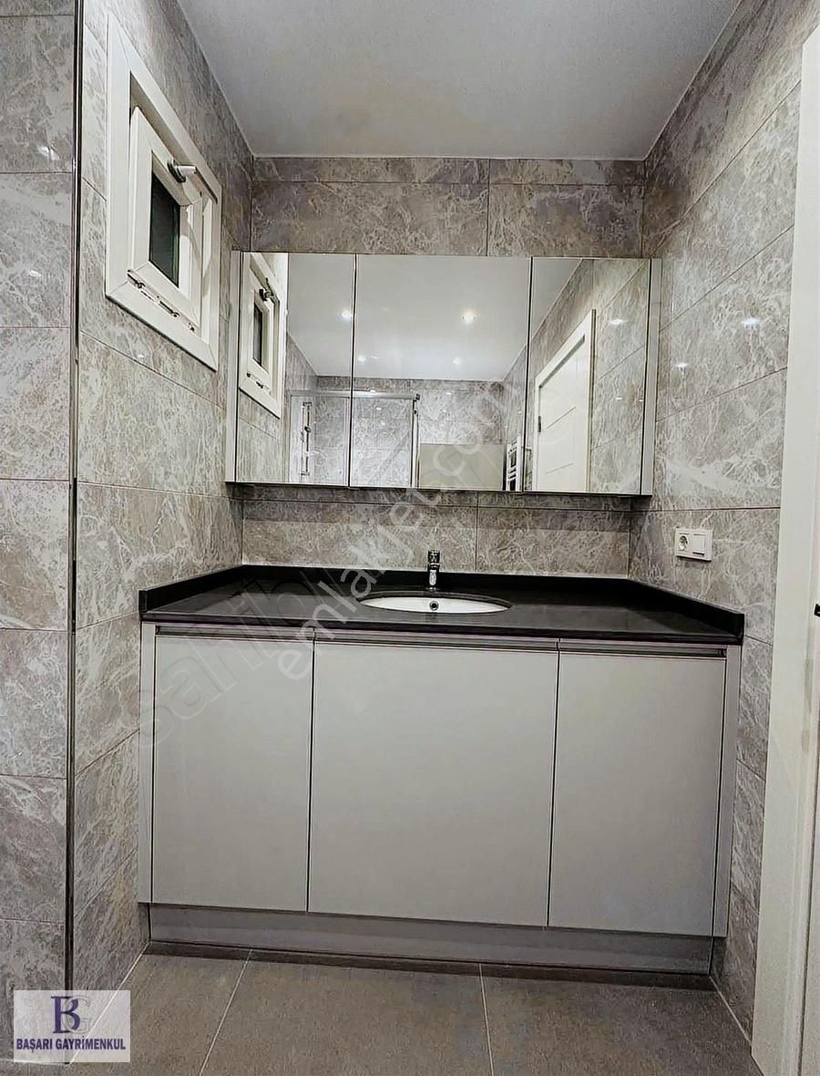 Başarı'dan Suadiye Sahil'de Butik Bina'da 160m2 Balkonlu 3+1 - Görsel 3