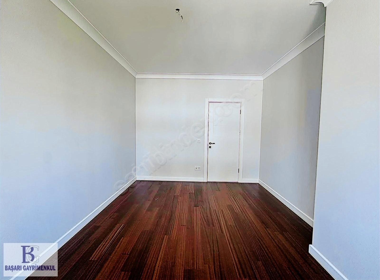 Başarı'dan Suadiye Sahil'de Butik Bina'da 160m2 Balkonlu 3+1 - Görsel 13