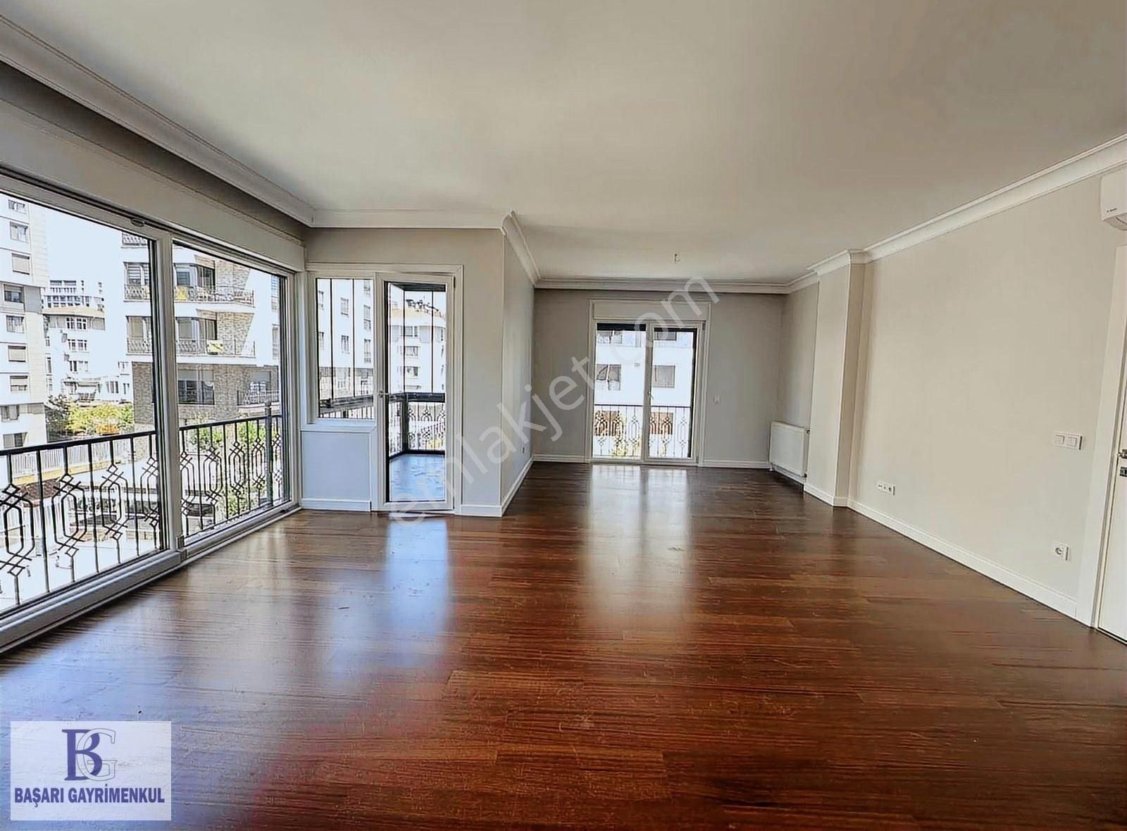 Başarı'dan Suadiye Sahil'de Butik Bina'da 160m2 Balkonlu 3+1 - Görsel 7