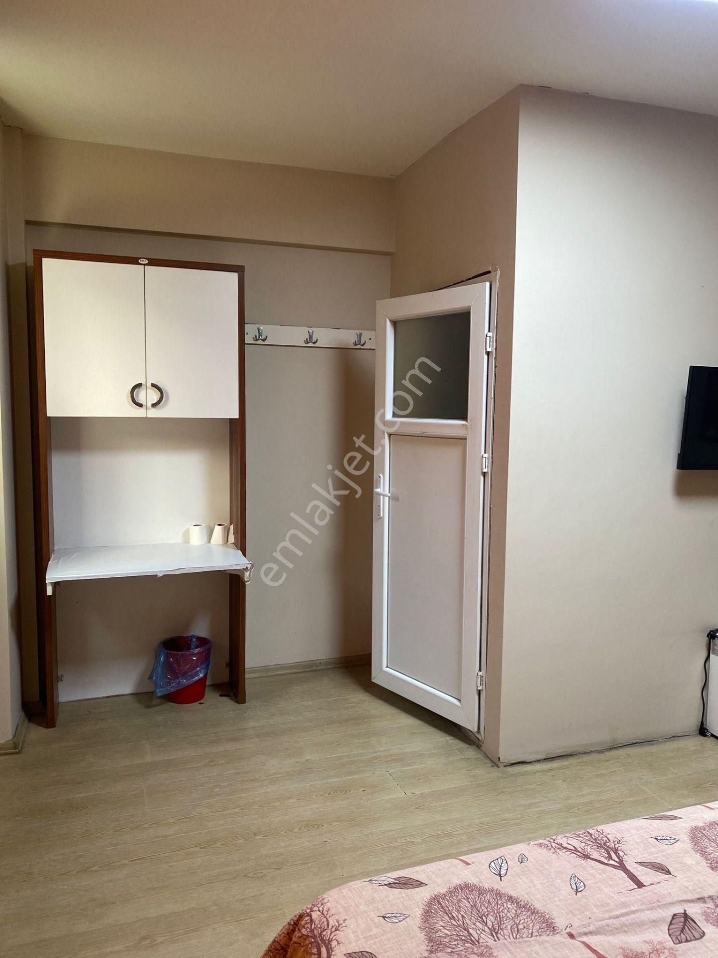 Çiğli Merkezde Güvenilir Günlük Lüks Kiralık Daire - Görsel 5