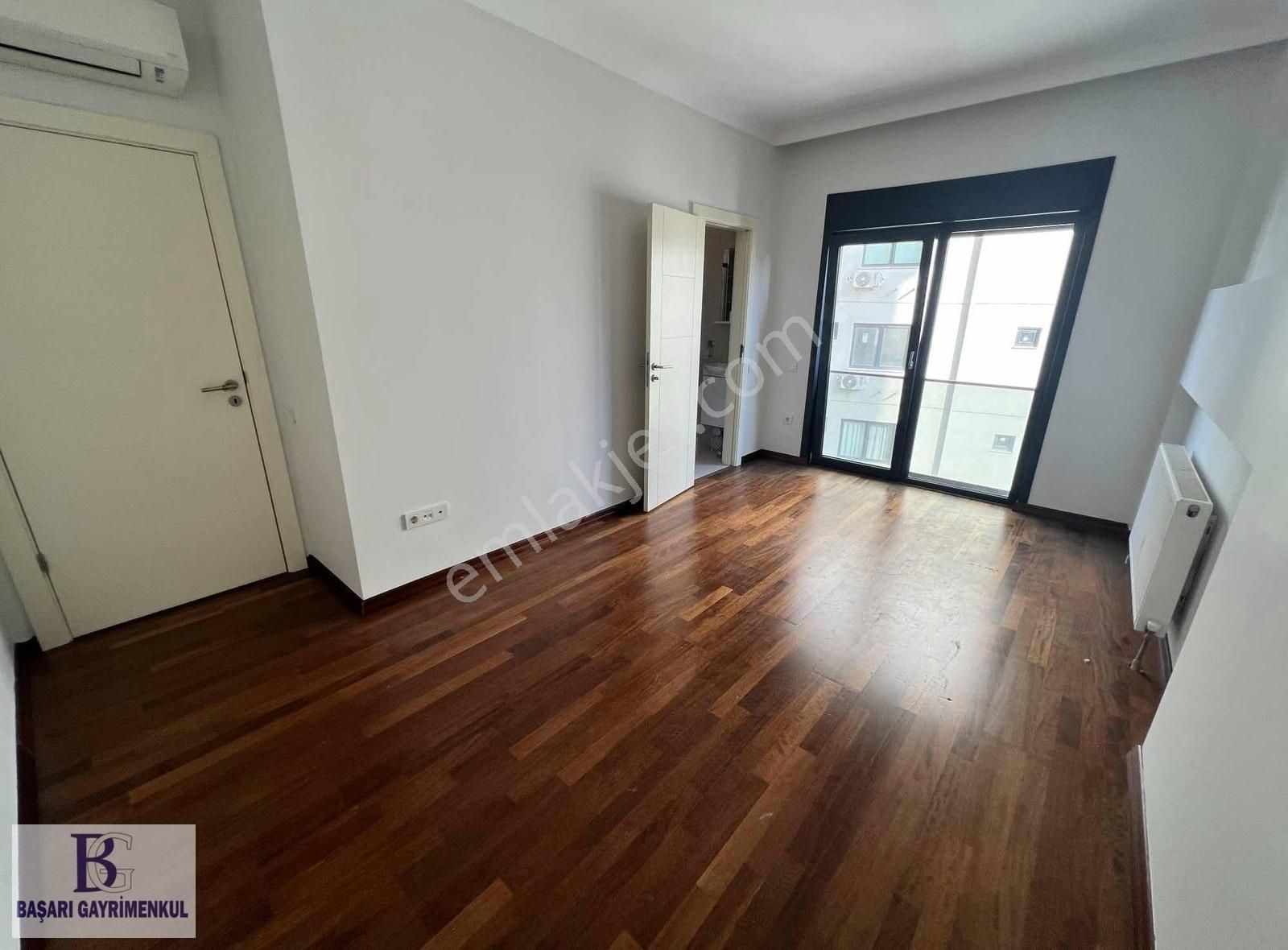 Başarı Suadiye Bağdata 5. Binada 135 M2 3+1 Boş Balkonlu Fırsat - Görsel 4