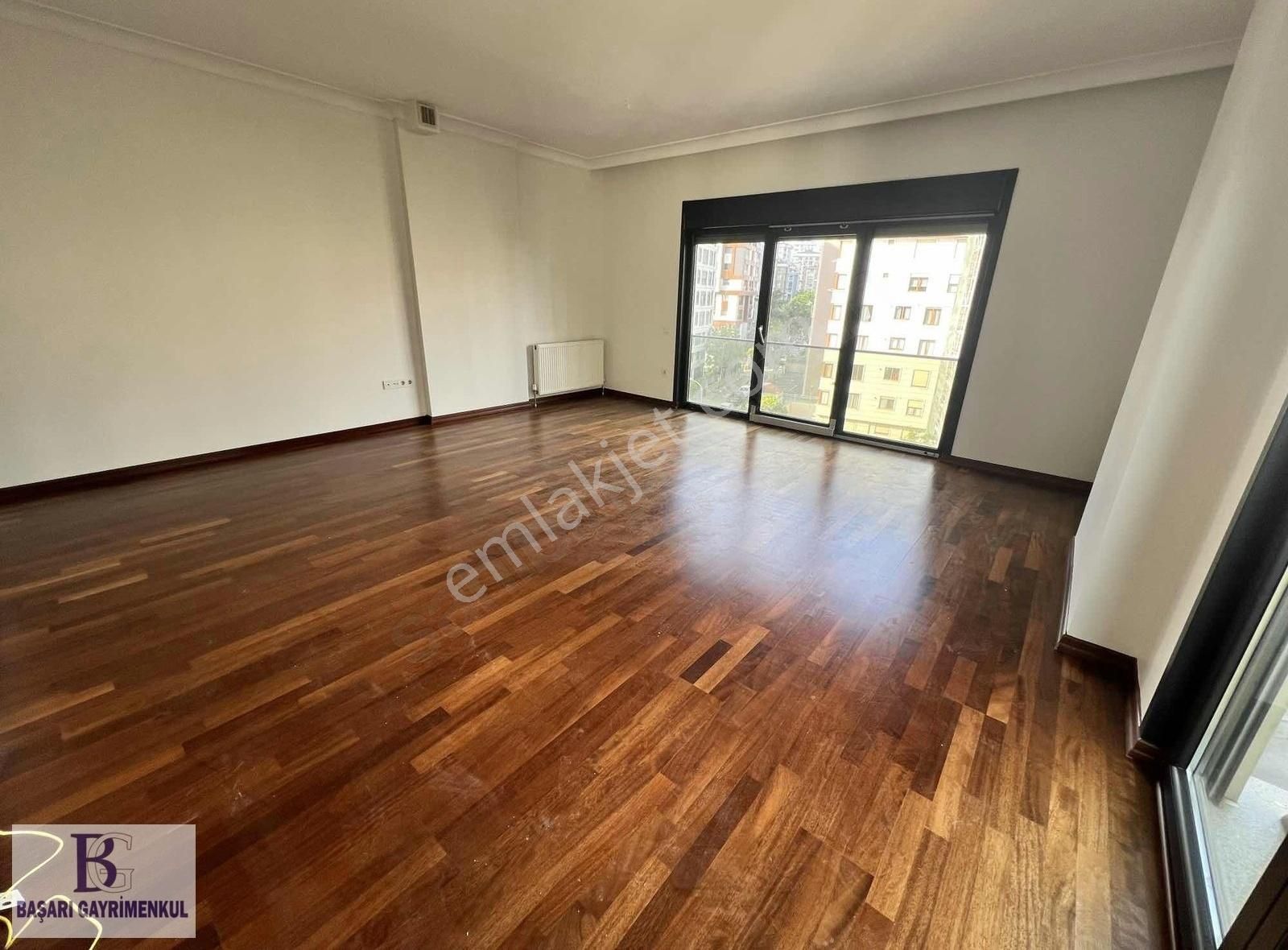 Başarı Suadiye Bağdata 5. Binada 135 M2 3+1 Boş Balkonlu Fırsat - Görsel 17