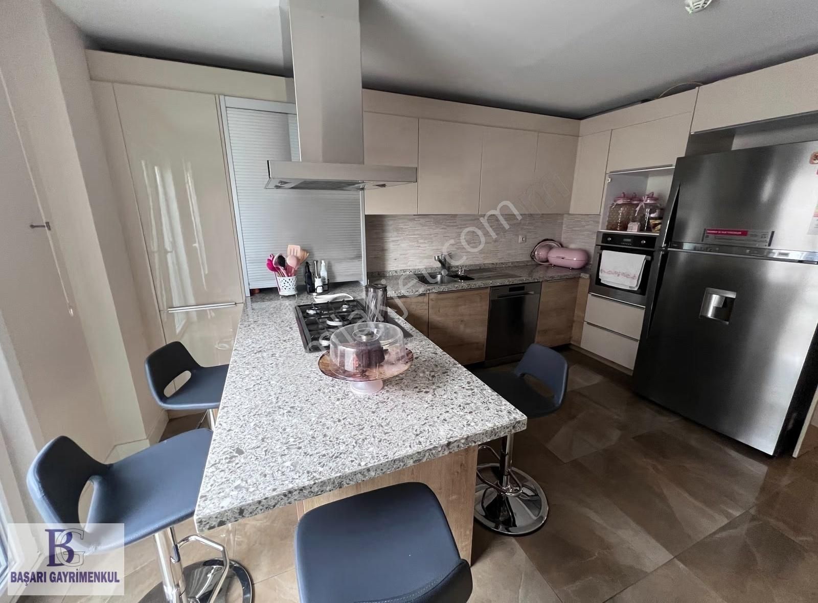 Başarı'dan Suadiye Sahilde 275 M2 Katta Tek 5+1 2 Balkonlu - Görsel 4