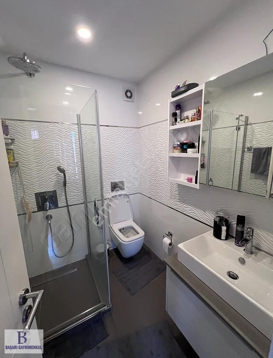 Başarı'dan Suadiye Sahilde 275 M2 Katta Tek 5+1 2 Balkonlu