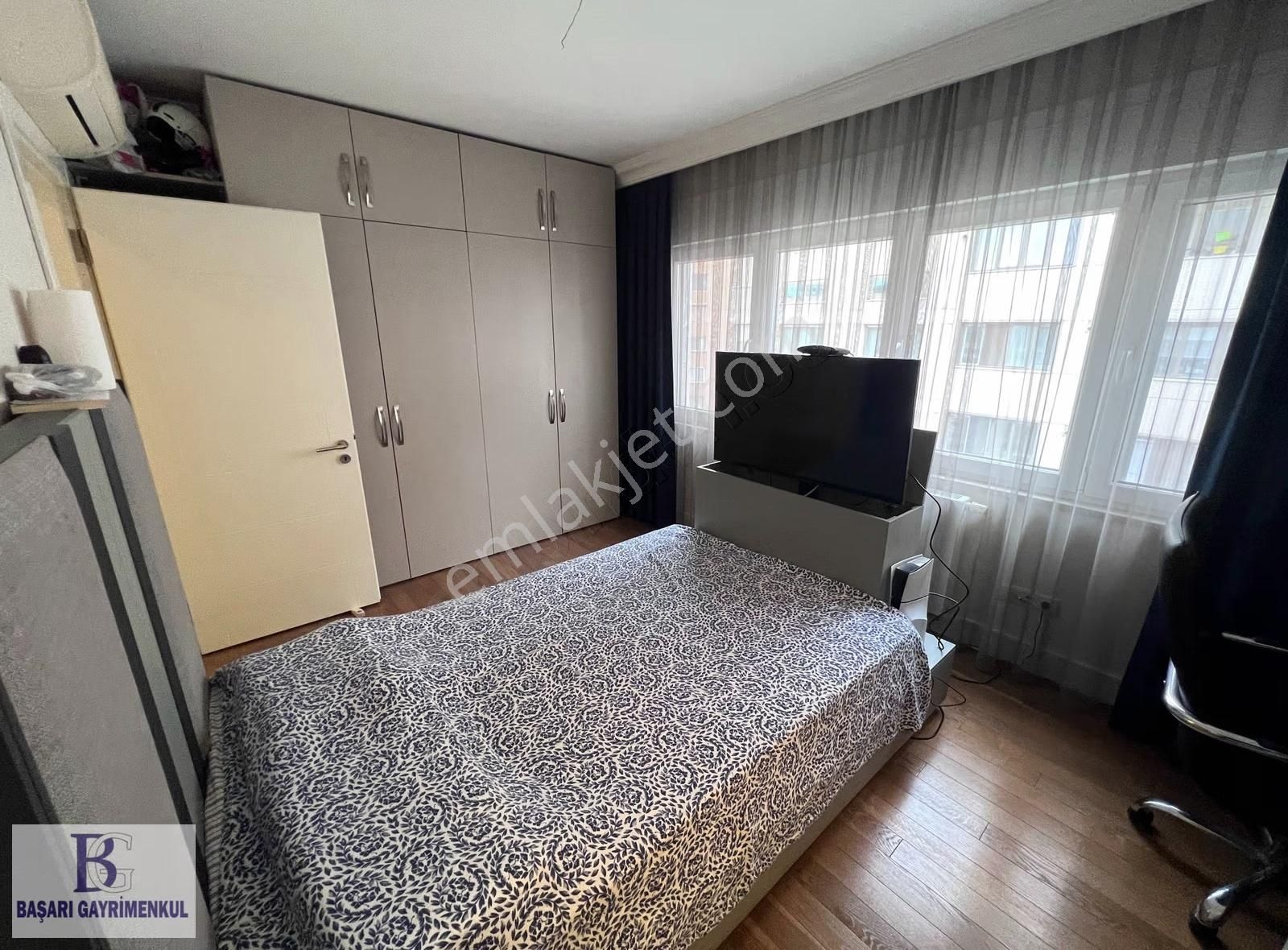 Başarı'dan Suadiye Sahilde 275 M2 Katta Tek 5+1 2 Balkonlu - Görsel 3