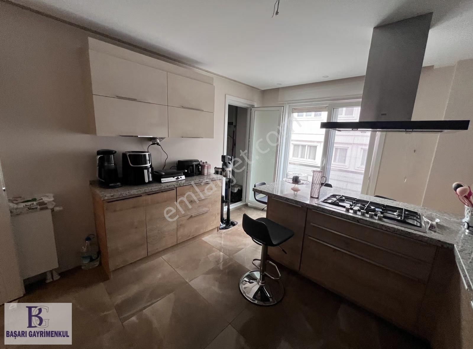 Başarı'dan Suadiye Sahilde 275 M2 Katta Tek 5+1 2 Balkonlu - Görsel 7