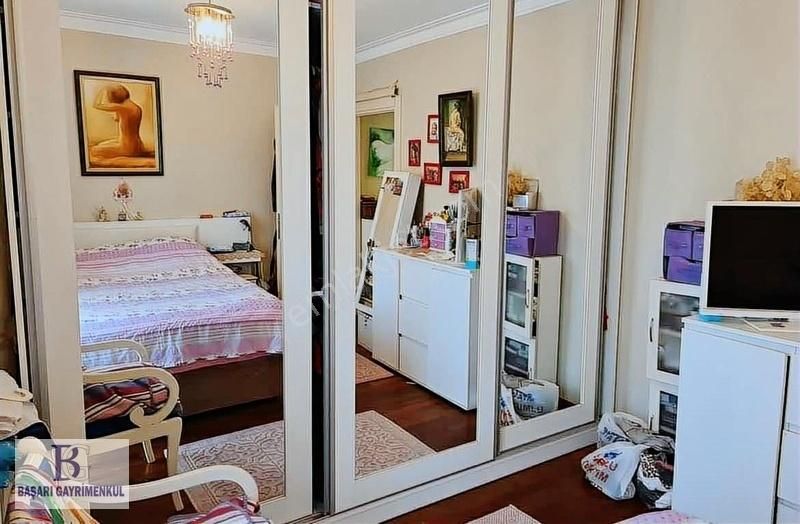 Başarı'dan Suadiye'de Bağdata Yakın Balkonlu 100m2 2+1 Kombili - Görsel 2