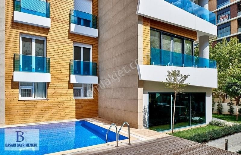 Başarı'dan Suadiye Sahil'de Deniz Manzaralı Açık Yüzme Havuzlu - Görsel 7