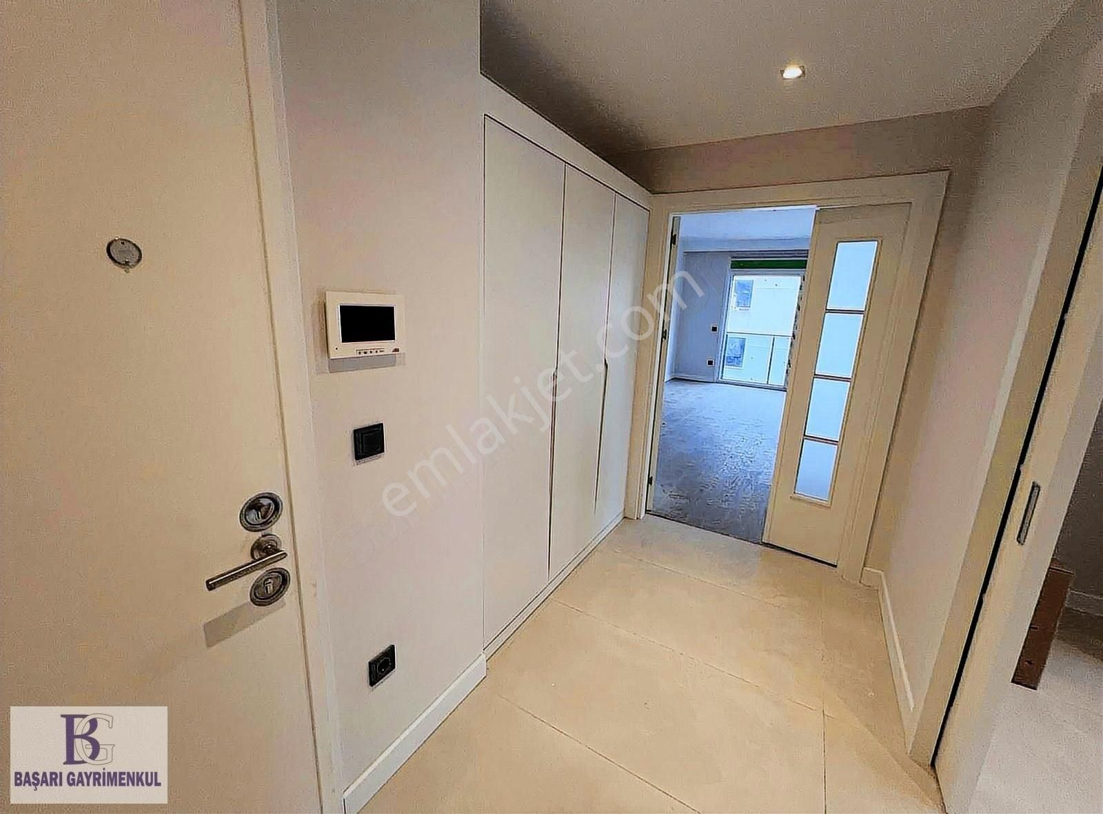 Başarı'dan Bağdat'a Çok Yakın 220 M2 Geniş Balkonlu ( Sıfır ) - Görsel 19