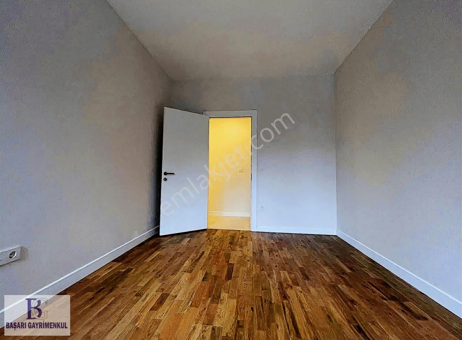 Başarı'dan Bağdat'a Çok Yakın 220 M2 Geniş Balkonlu ( Sıfır ) - Görsel 28