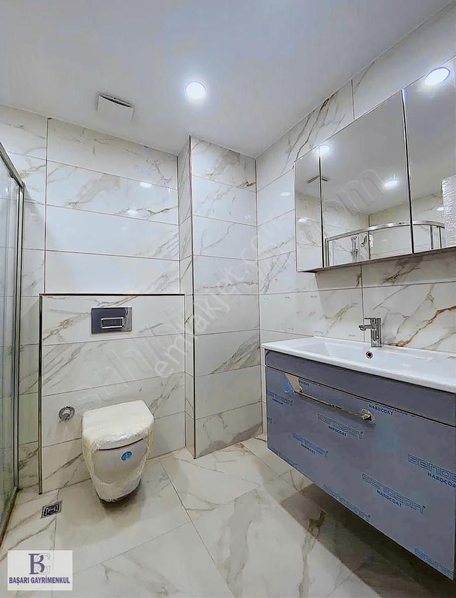 Başarı'dan Suadiye Feride Geçidin'de Bahçe Kullanımlı 3+1 Sıfır - Görsel 18