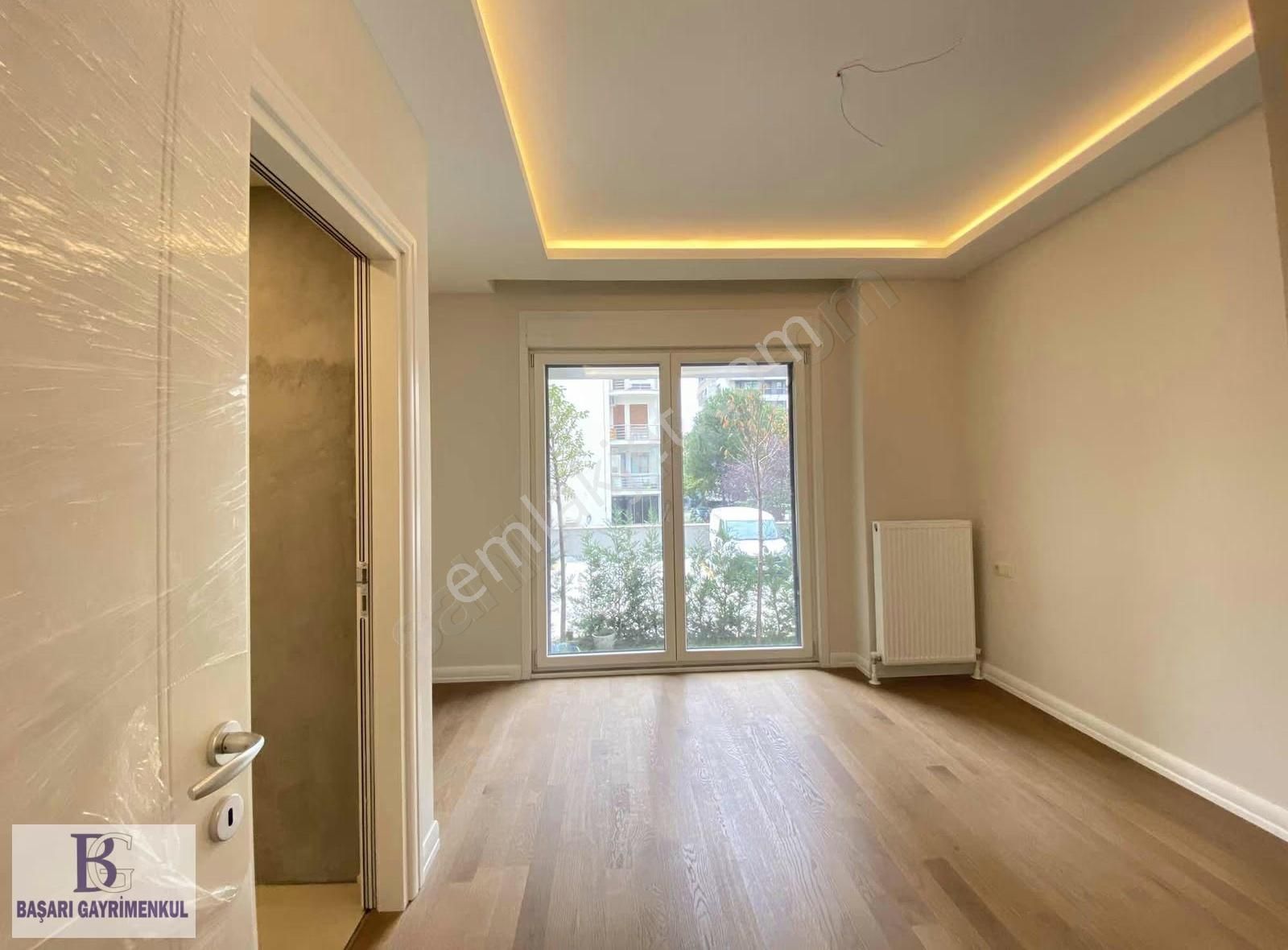 Başarı'dan Suadiye Feride Geçidin'de Bahçe Kullanımlı 3+1 Sıfır - Görsel 33