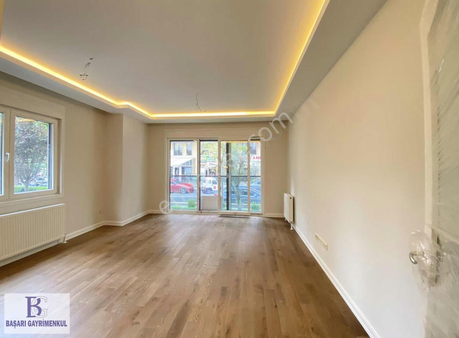 Başarı'dan Suadiye Feride Geçidin'de Bahçe Kullanımlı 3+1 Sıfır