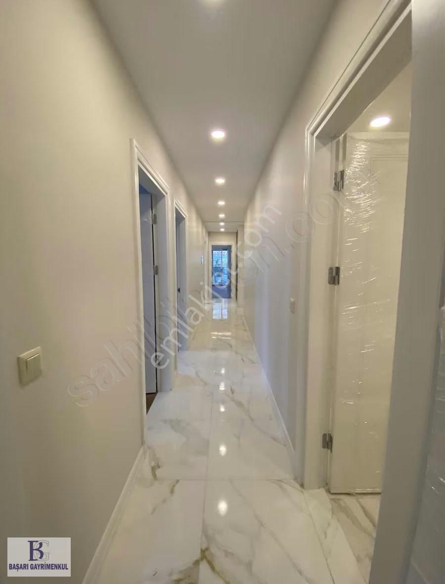 Başarı'dan Suadiye Feride Geçidin'de Bahçe Kullanımlı 3+1 Sıfır - Görsel 20