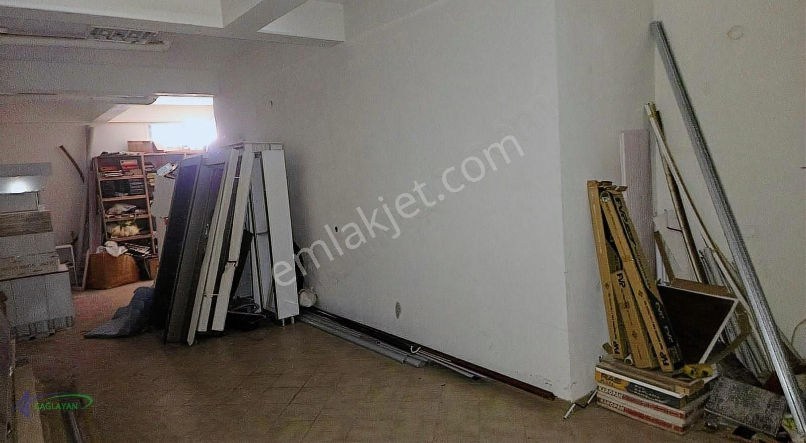 Çiğli'de Anadolu Caddesi'ne Yakın Satılık Dükkan - Görsel 9