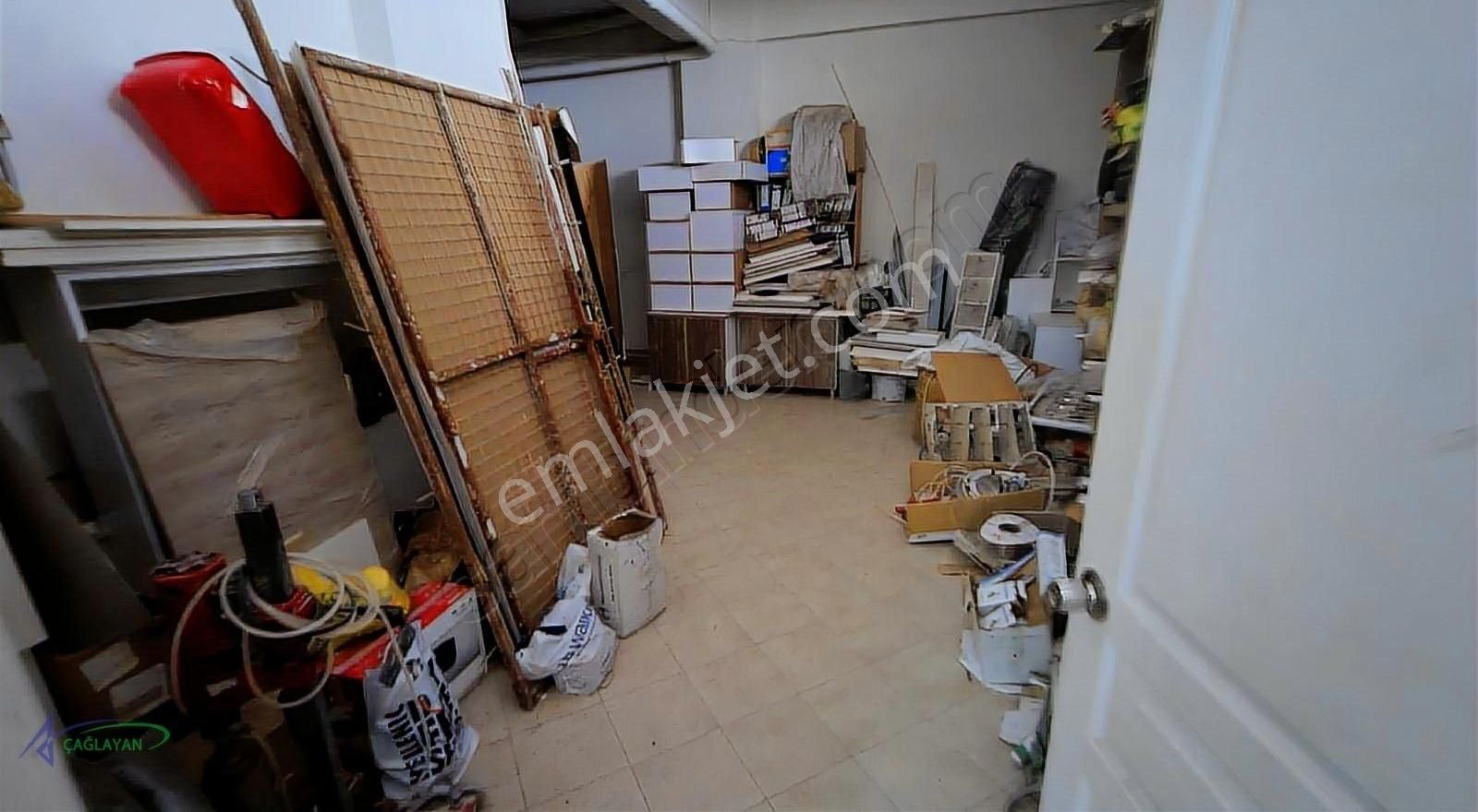 Çiğli'de Anadolu Caddesi'ne Yakın Satılık Dükkan - Görsel 7