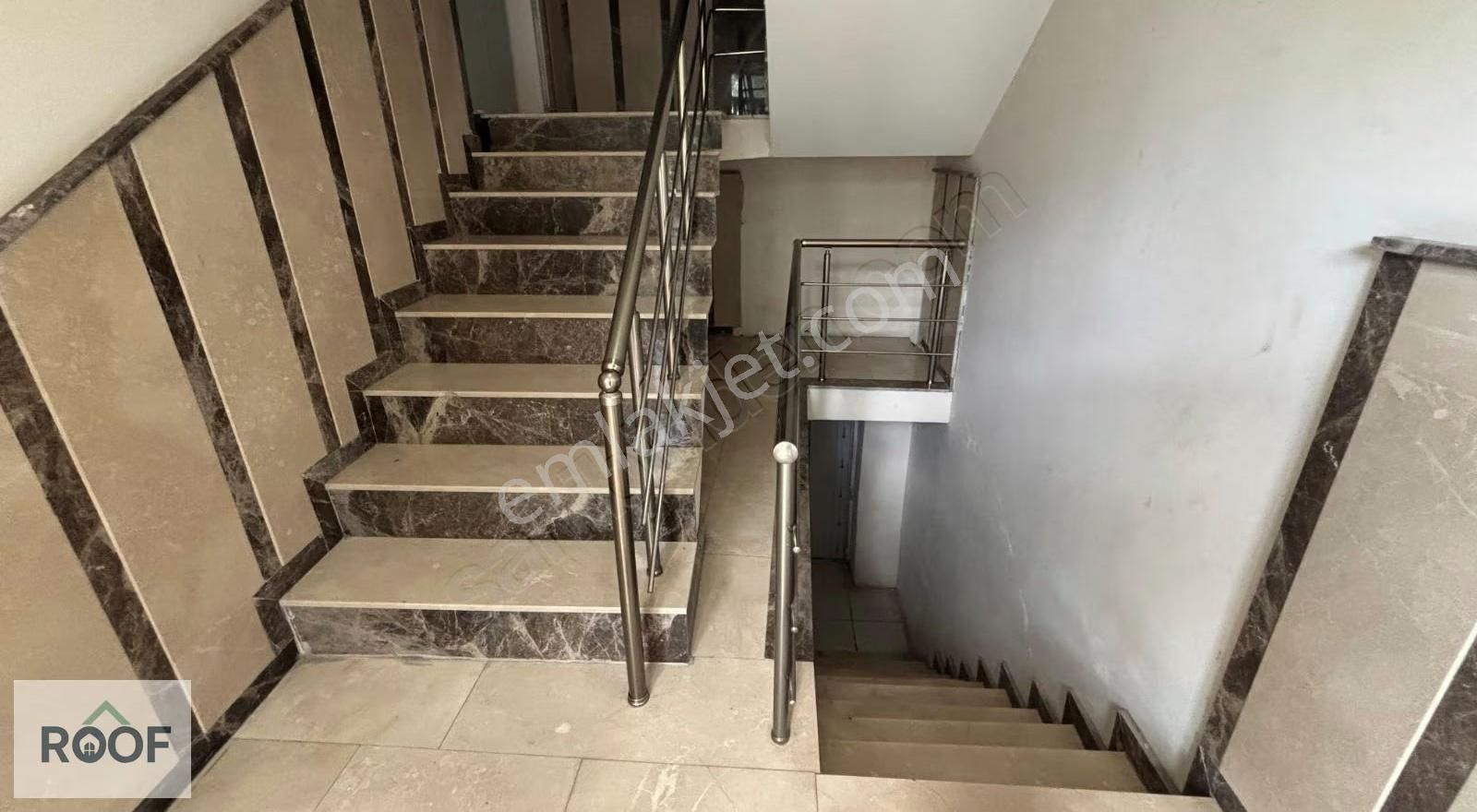 Karşıyaka Nergizde Giyinme Odalı 3+1 Kullanışlı Daire - Görsel 2